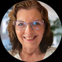 Psychologist Dolores Cancino providing different types of therapy in Guadalupe