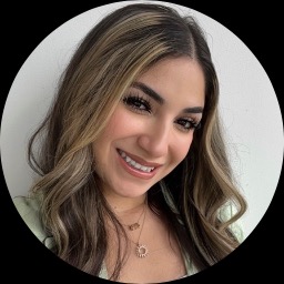 Psychologist Alondra Faudoa providing different types of therapy in Arrowsmith