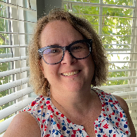 Laura Russell Ricci - Online Therapist with 3 years of experience