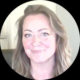 Photo of Deirdre Levins