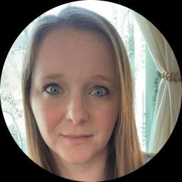 Psychologist Kirsten Sparks providing different types of therapy in Bowling Green