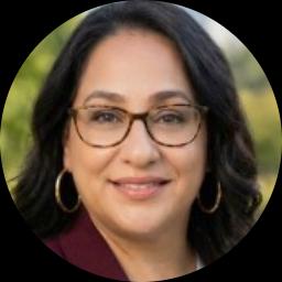 Psychologist Adriana Carranza providing different types of therapy in Hackberry